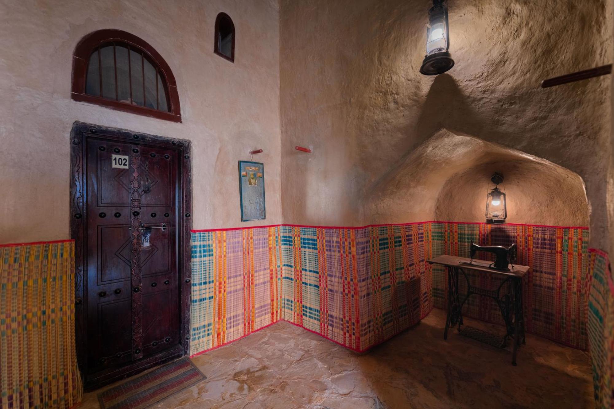 Antique Inn 니즈와 객실 사진