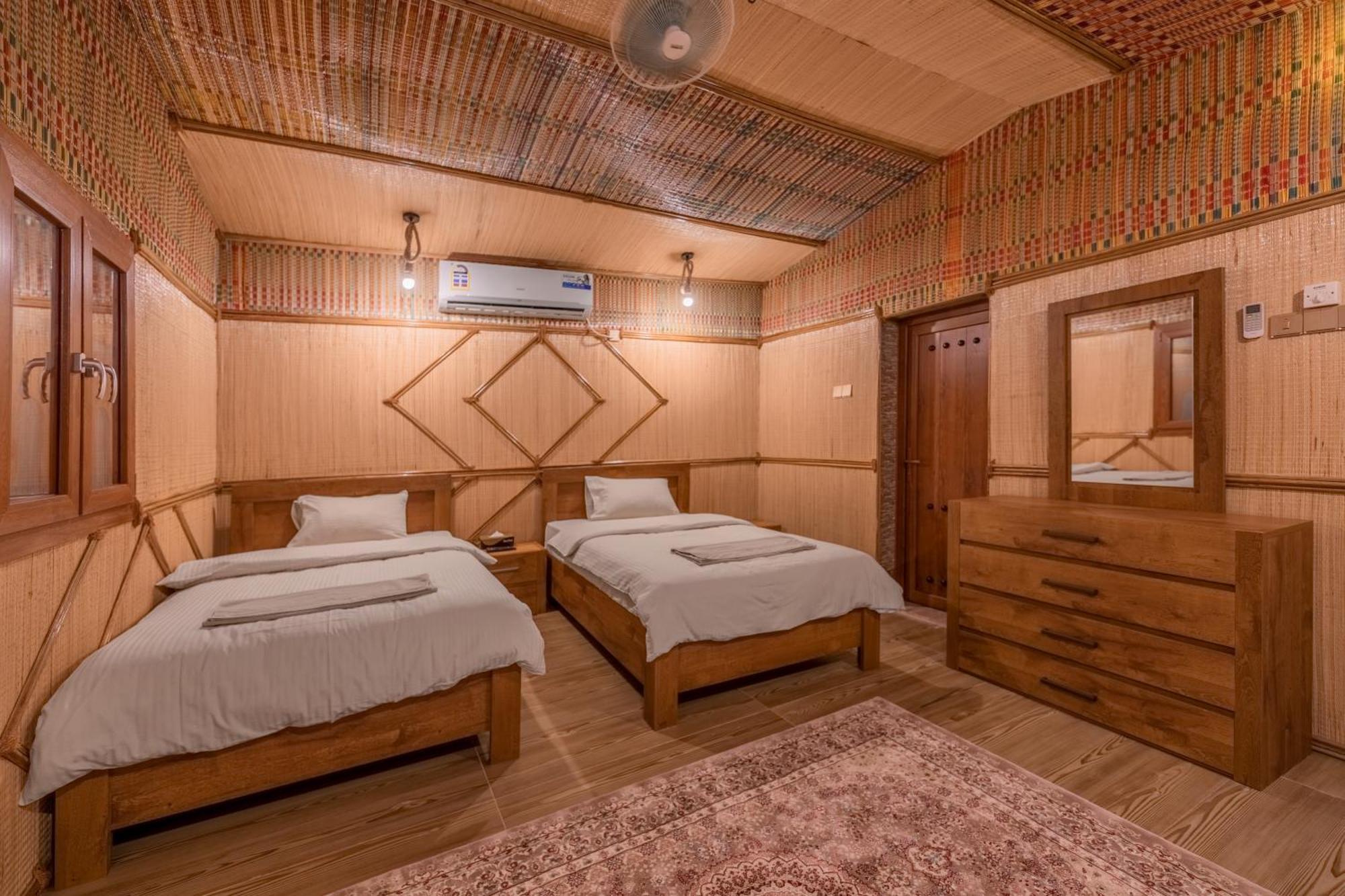 Antique Inn 니즈와 객실 사진